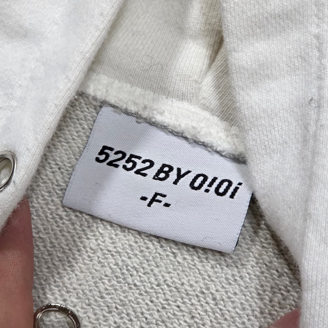 오아이오아이 그레이 사이드 라인 후드집업 상품이미지7