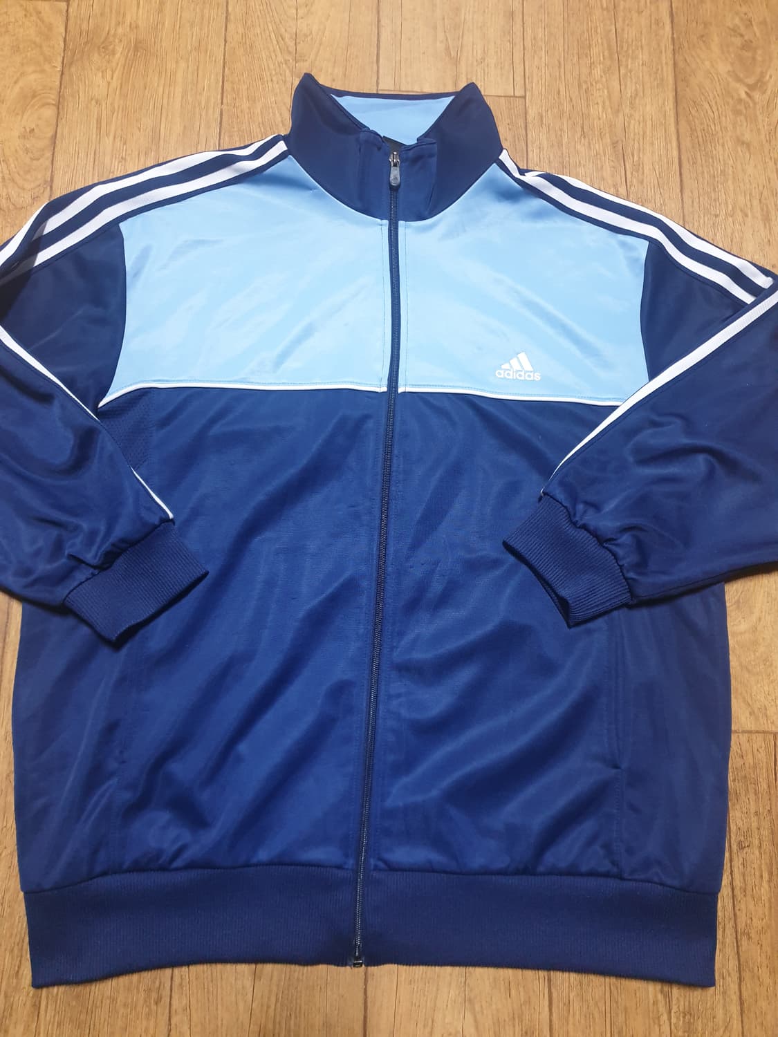 아디다스 운동복 집업 110 사이즈입니다 상품이미지2