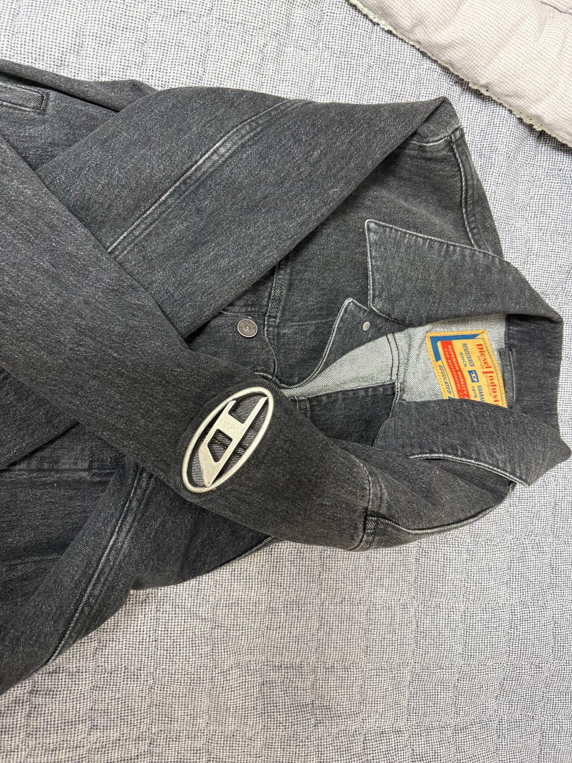 [S]디젤 D-바르시-Fsc 레귤러핏 데님 자켓 플라크 블랙 다크그레이 상품이미지5