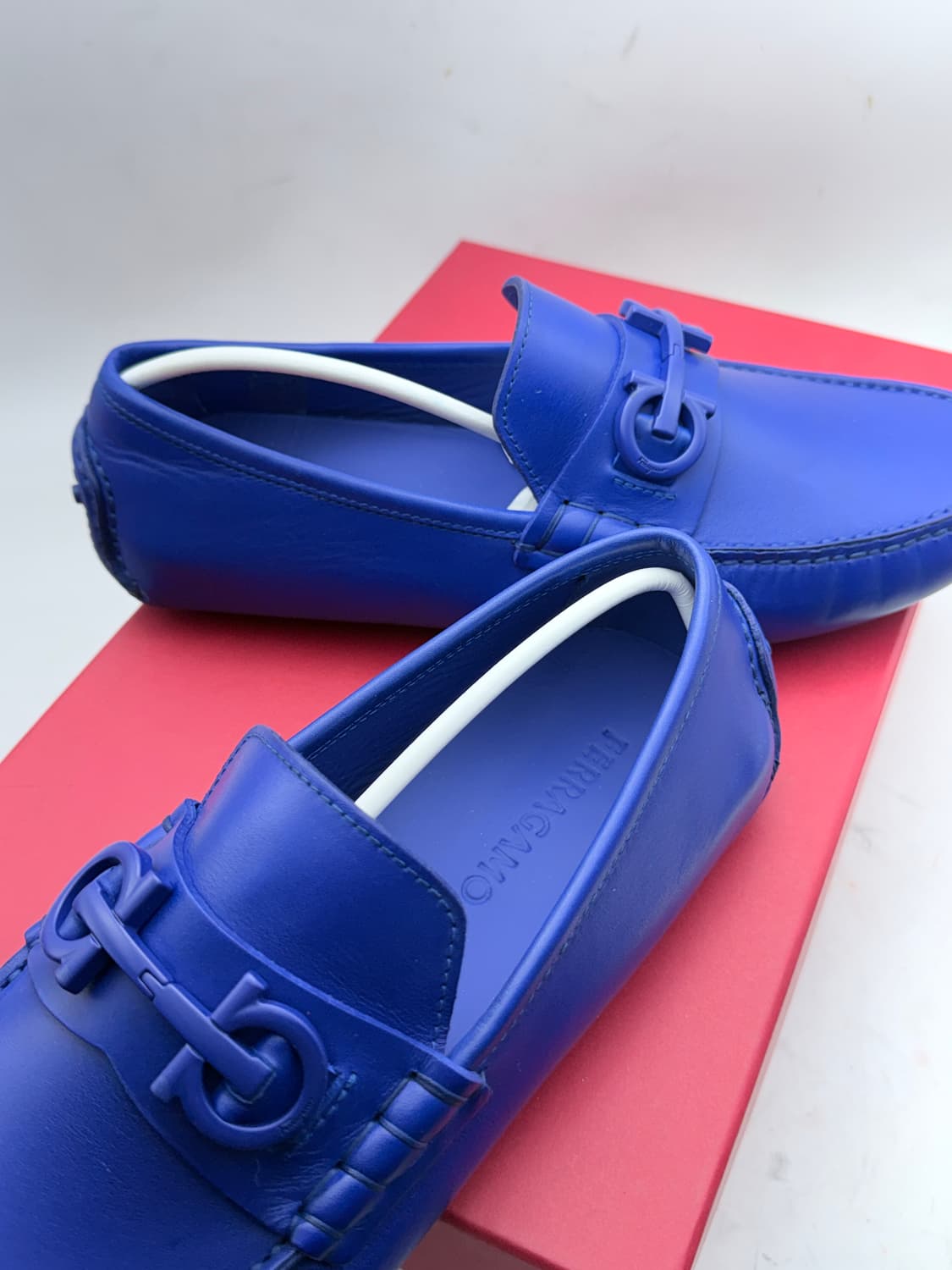 정품)페라가모250 상품이미지6