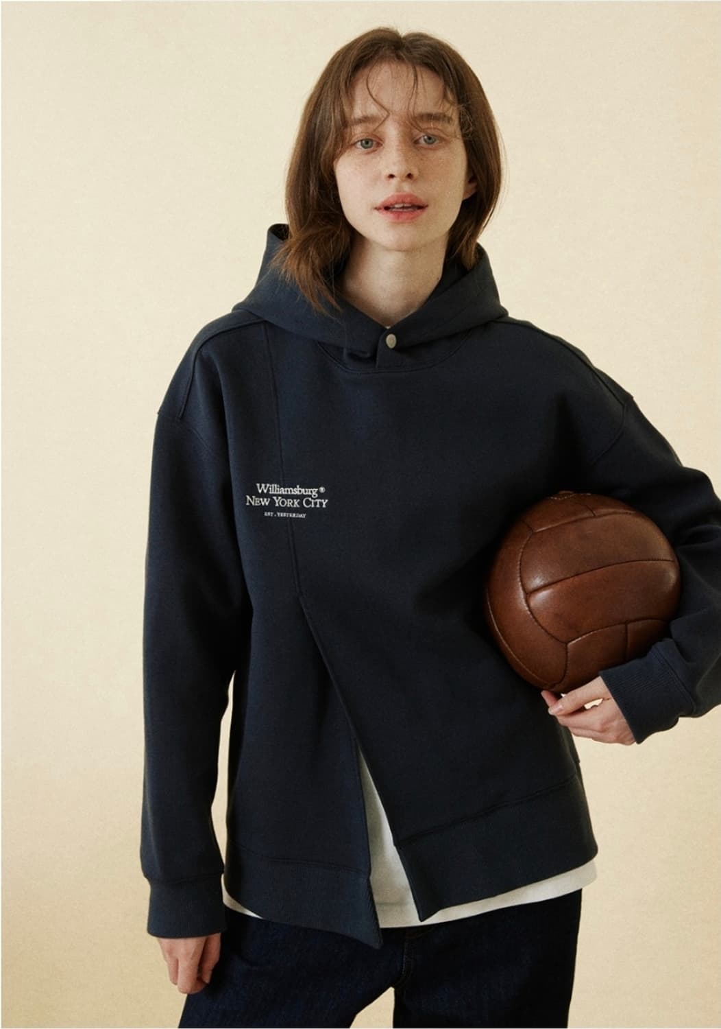 (L)여성 윌리엄스버그 뉴욕시티 클래식 로고 컷팅 후드티 상품이미지1