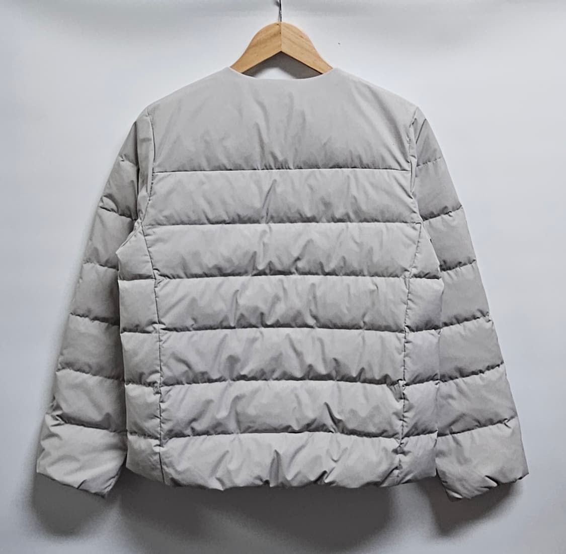 뉴발란스 여성 덕다운 경량패딩 S 25년신상 상품이미지2