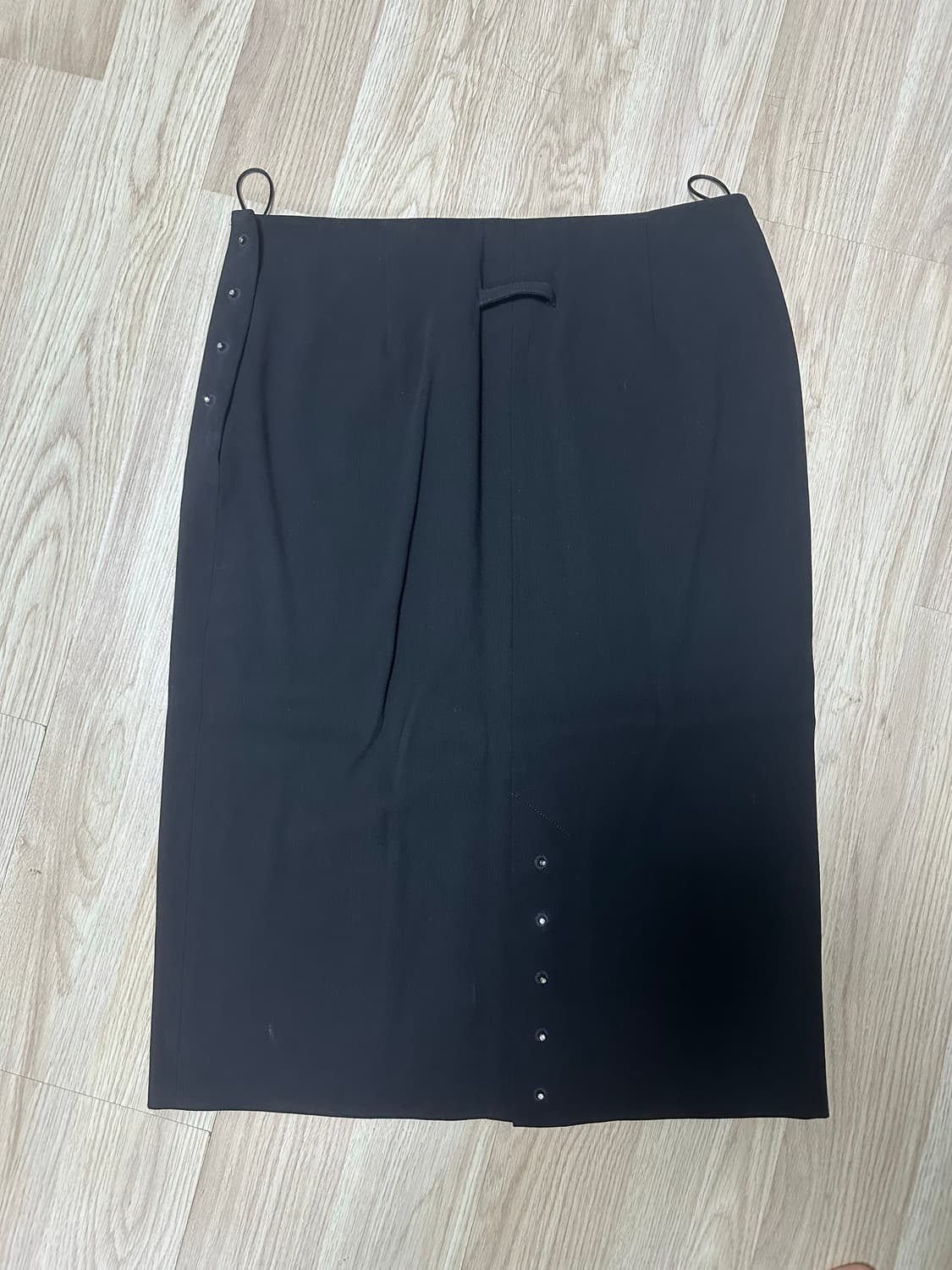 장 폴 고티에 큐빅 버튼 미디 블랙스커트 상품이미지2