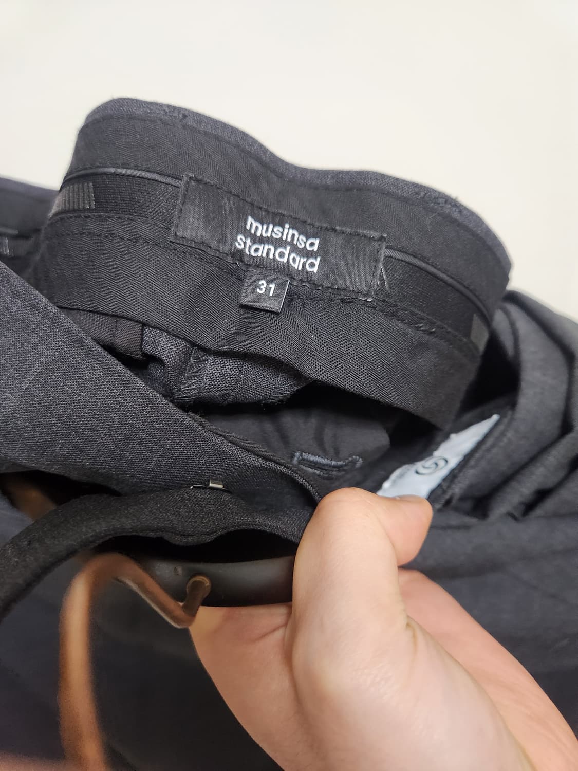 무신사스탠다드 썸머울 셋업 차콜그레이 상품이미지3