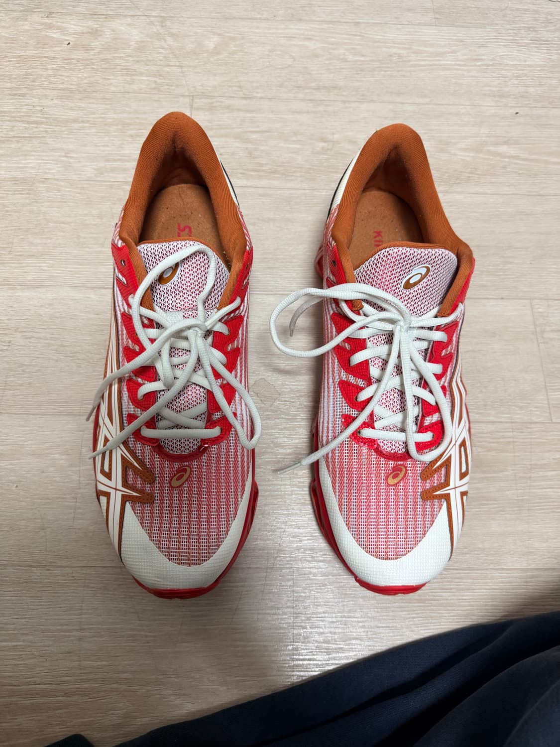 아식스 키코 젤 퀀텀 레비트렉 애플 레드 295 상품이미지2