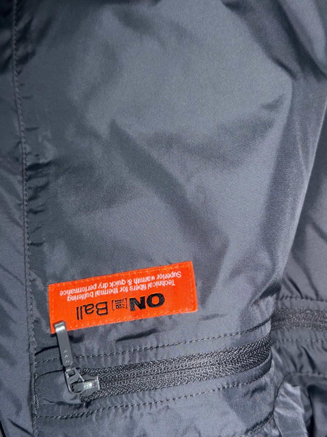 노스페이스 눕시 온 볼 베스트 스틸 그레이 - 24FW /M 상품이미지5