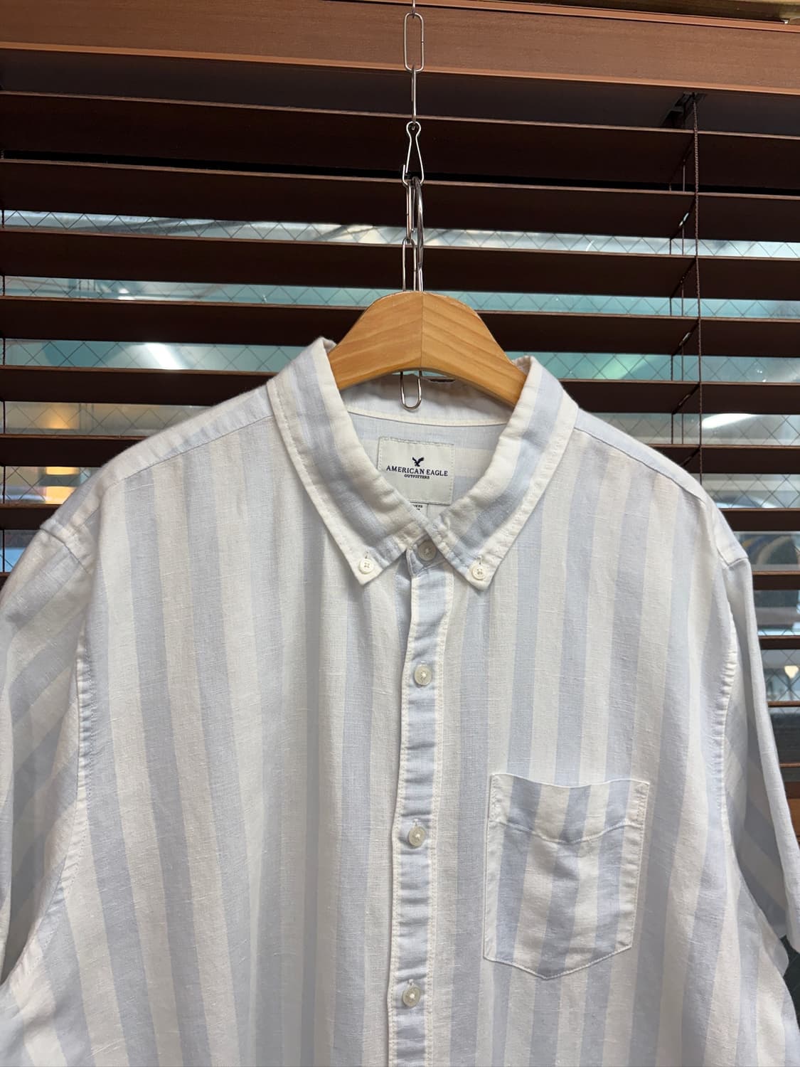 American Eagle 아메리칸 이글 코튼 린넨 스트라이프 반팔 셔츠 상품이미지2
