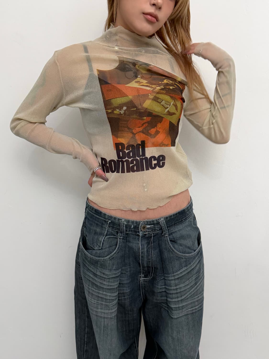 아이보리 프린팅 시스루 긴팔티  상품이미지2