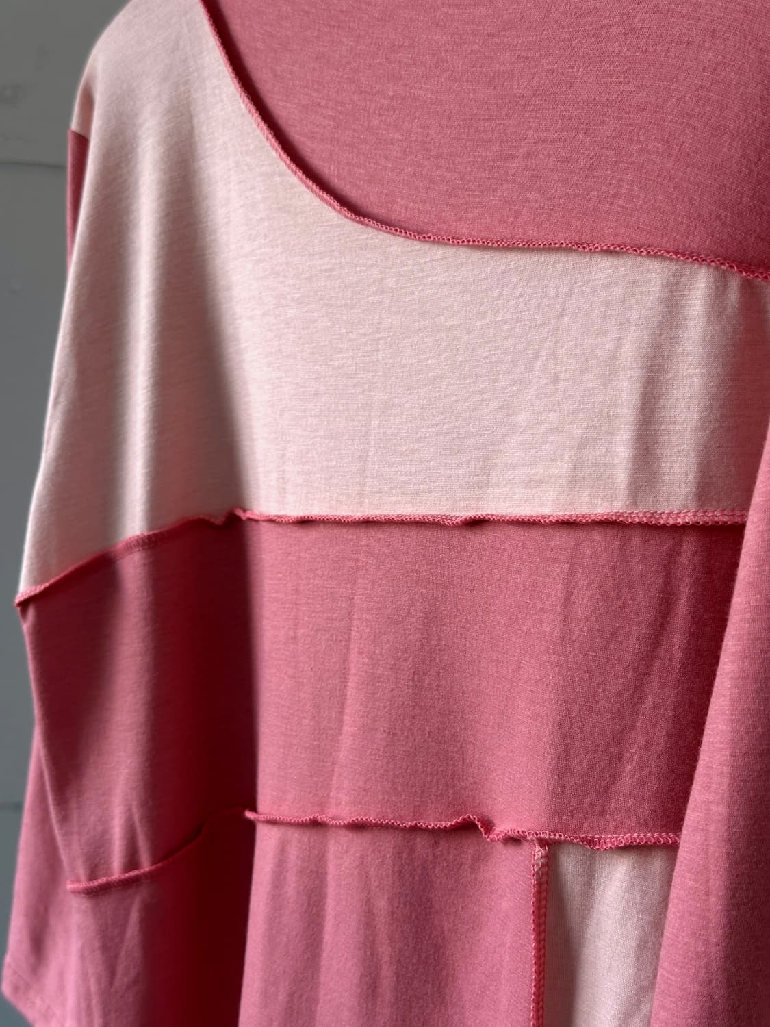 High gauge fabric panel mock neck top 상품이미지6