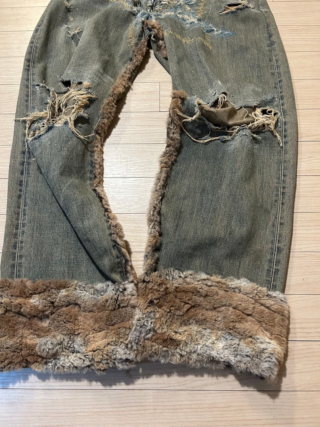 Wrangler Fur Detail Denim Pants 상품이미지8