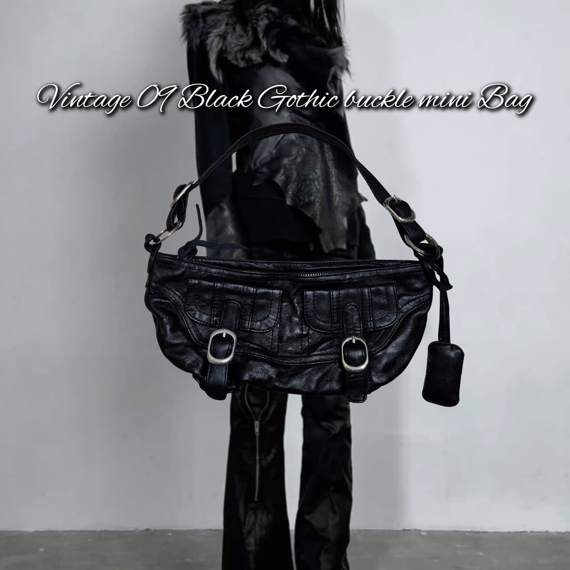 Vintage 09 Black Gothic buckle mini Bag 상품이미지1