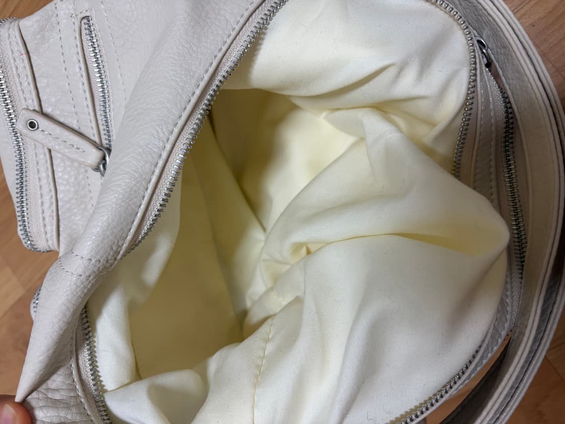 블랙퍼플 레토 멀티포켓백 아이보리 상품이미지5