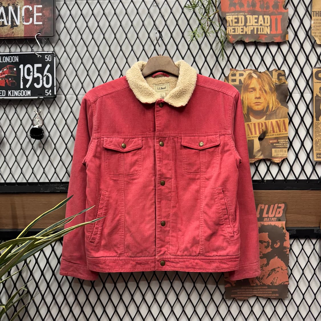 엘엘빈 코듀로이 쉐르파 트러커자켓 전면 투포켓 디테일 코랄 상품이미지1