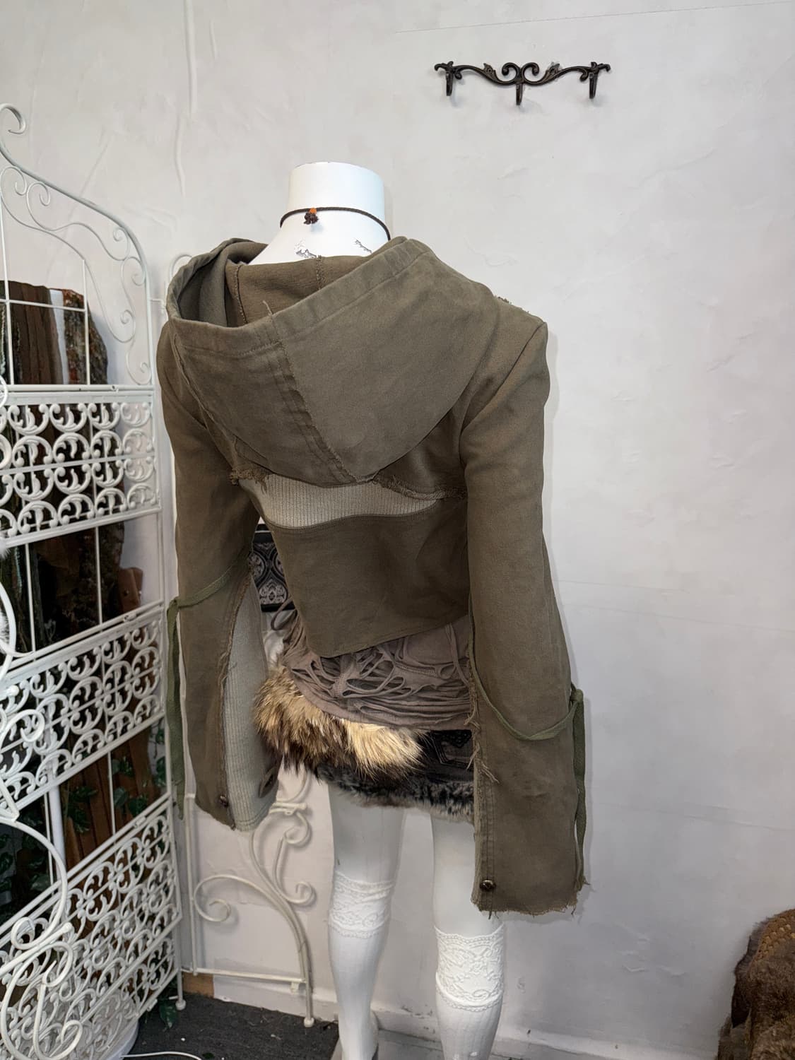 YEEL ASYMMETRY CHIC JACKET KHAKI 상품이미지6