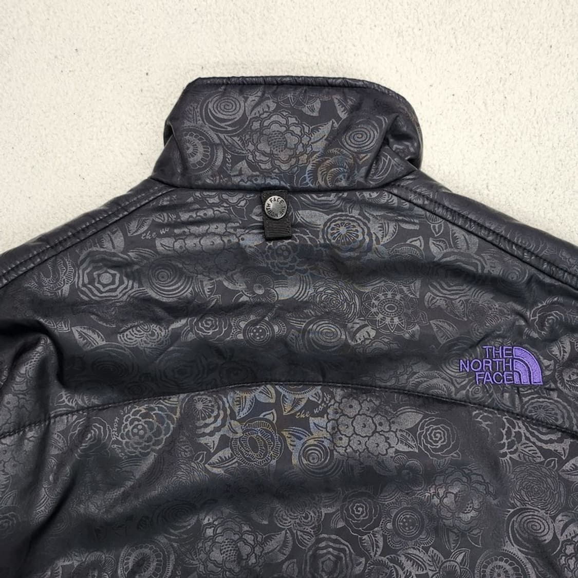 THE NORTH FACE 퍼플로고 경량 패딩 Women 90 상품이미지5