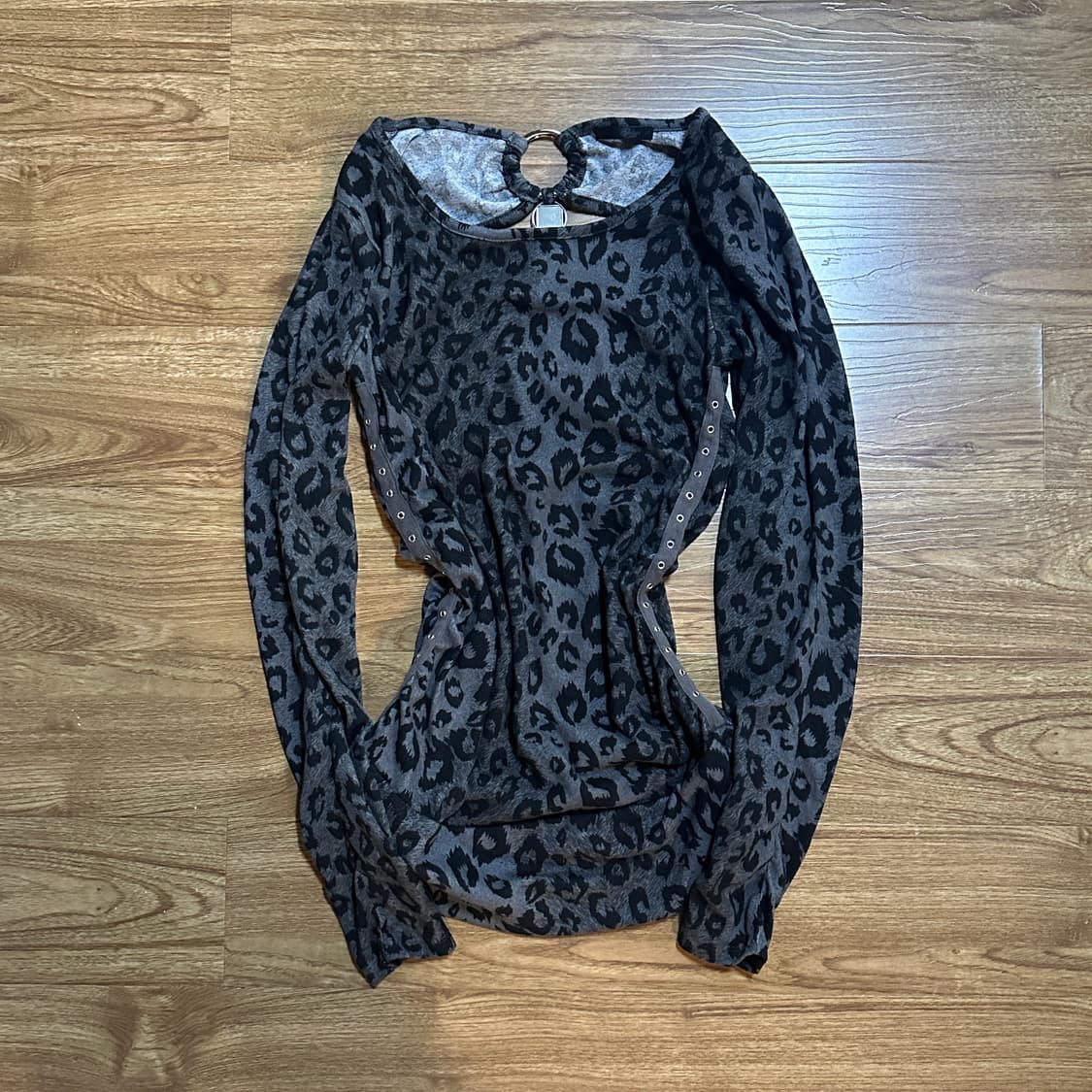 빈티지 호피 레오파드 보석 오프숄더 티셔츠 오네갸루 오리엔탈 긱시크 고딕 상품이미지2