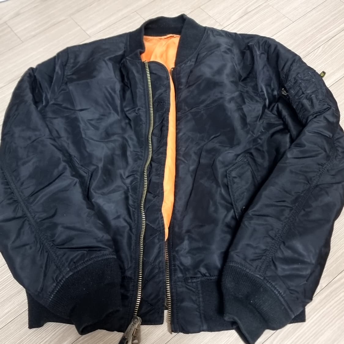 미제 알파인더스트리 블랙 MA-1 항공 점퍼 오렌지 안감(라지) 상품이미지1