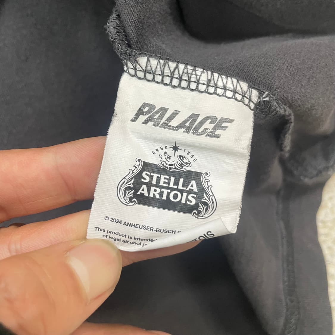 팔라스 Palace x 스텔라 24ss 아르투아 반팔티 상품이미지6