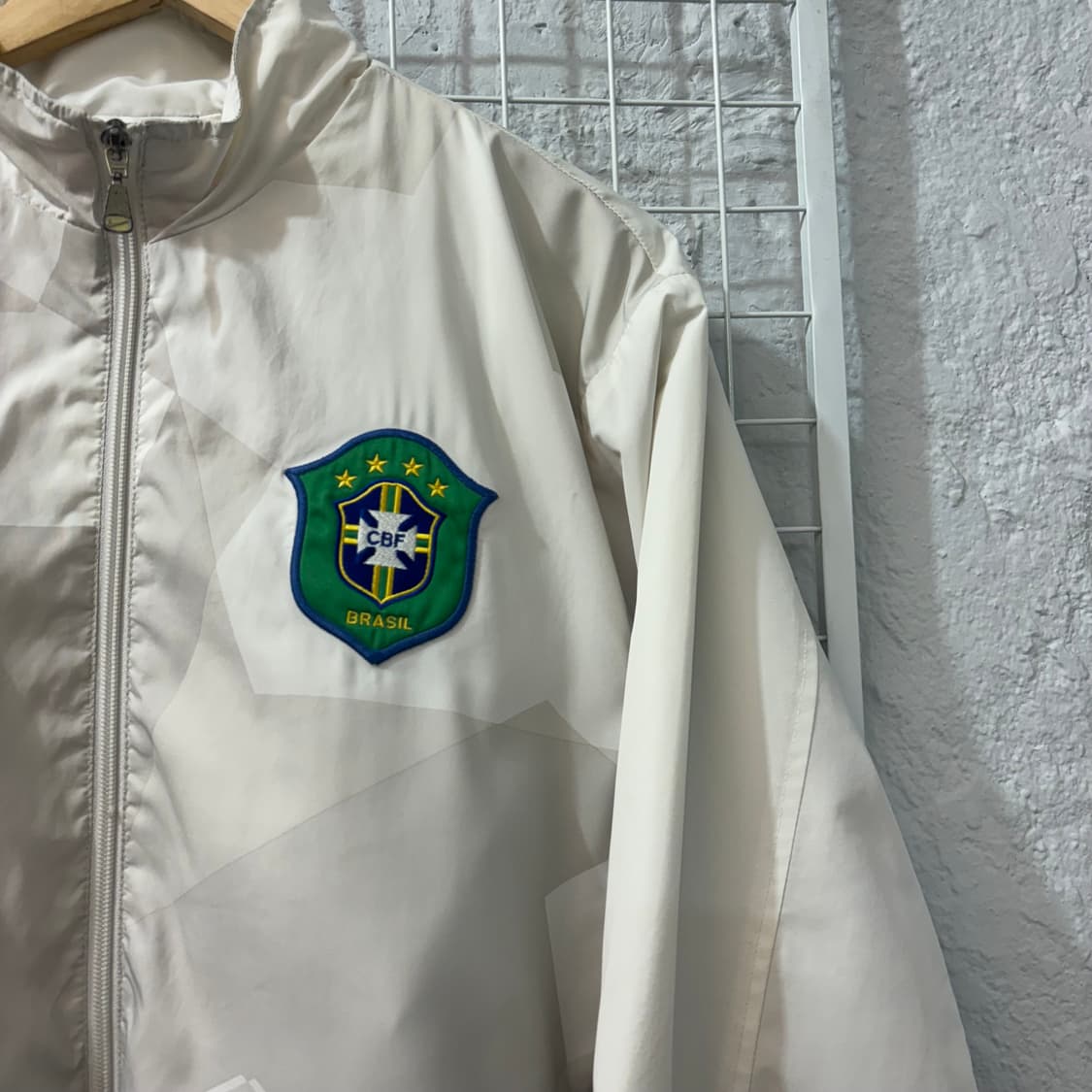 나이키 04-05 브라질 국대 화이트 바람막이 자켓 L 상품이미지6