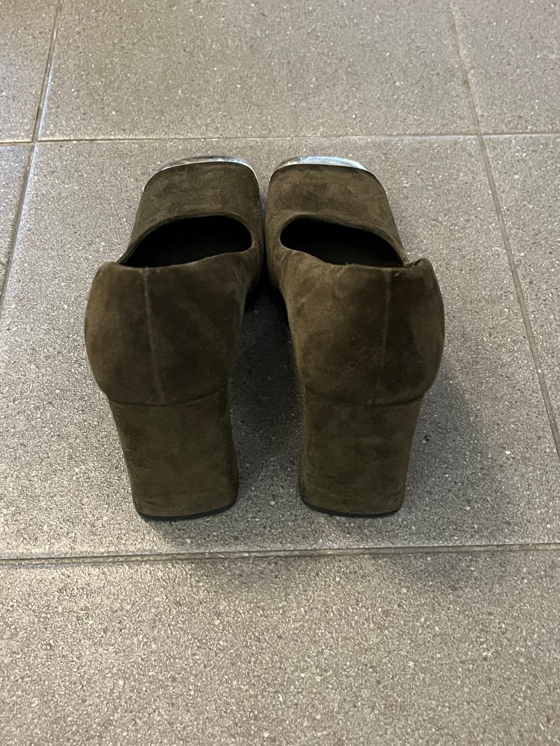 프라다 스퀘어토 펌프스 힐 상품이미지5