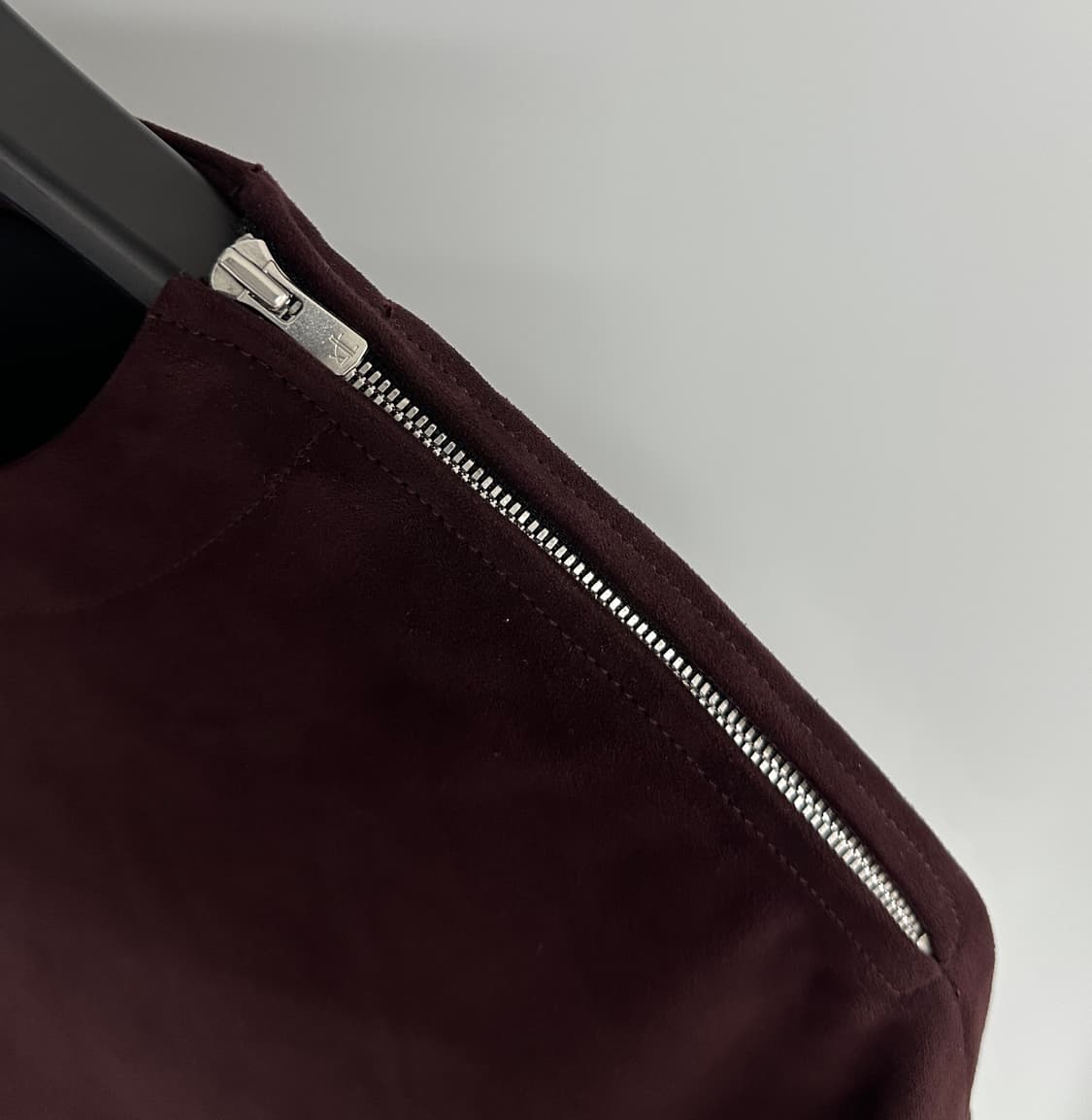 [질스튜어트] 남성 스웨이드 지퍼 셔츠 / 엑셀라지퍼 사용 상품이미지4