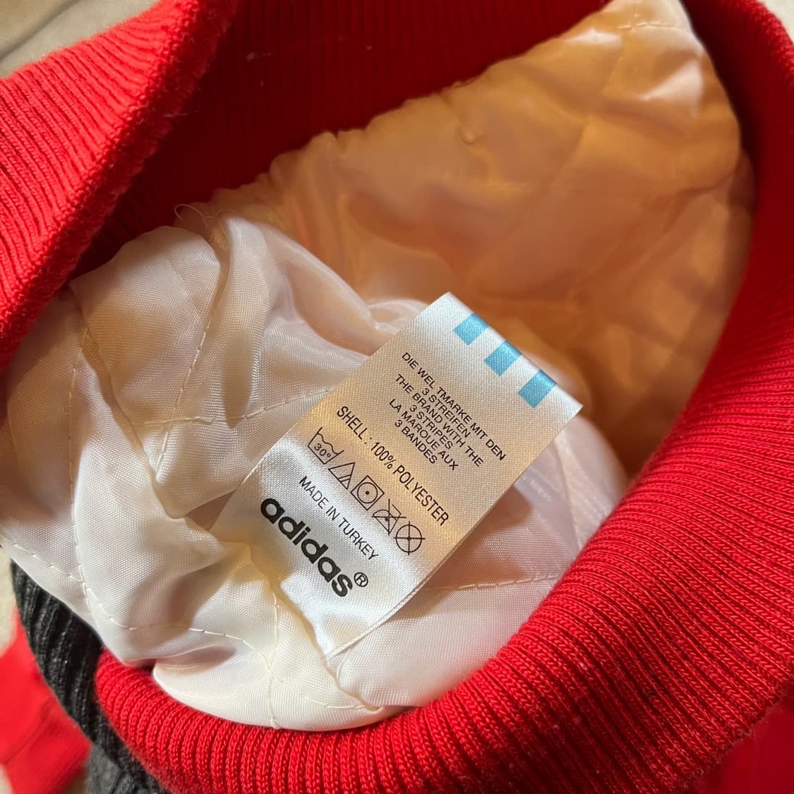 아디다스 우먼 슈퍼스타 트랙점퍼 상품이미지4