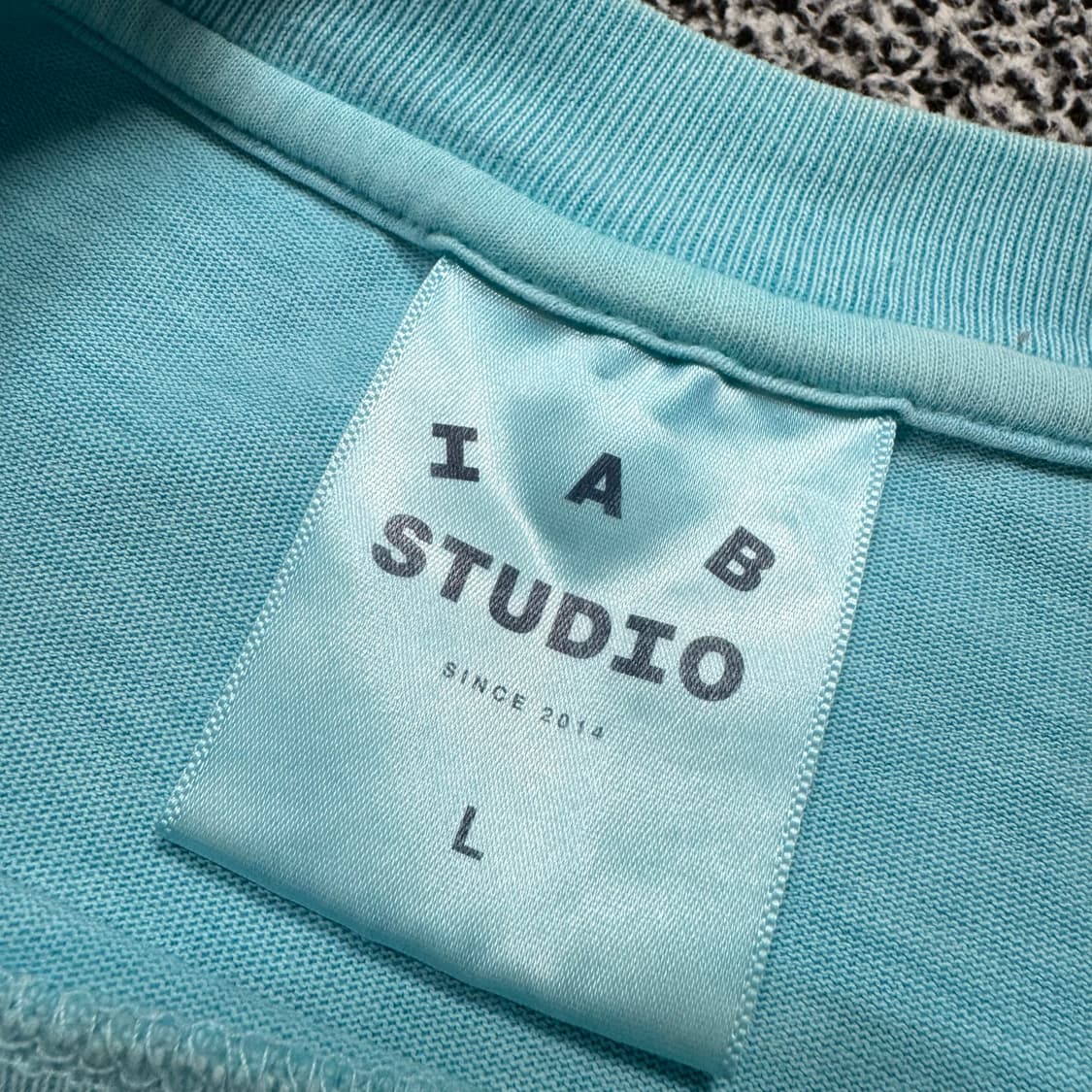 Name : 아이앱스튜디오 시그니처로고 후면 빅로고 반팔티 :) 상품이미지5