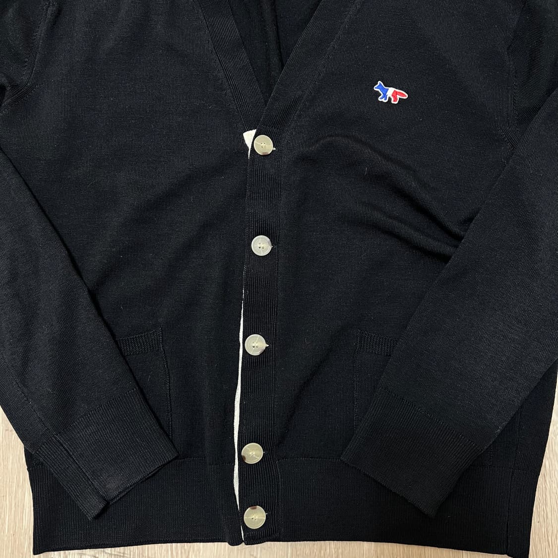 메종키츠네 자수 브이넥 니트 가디건 M 상품이미지4