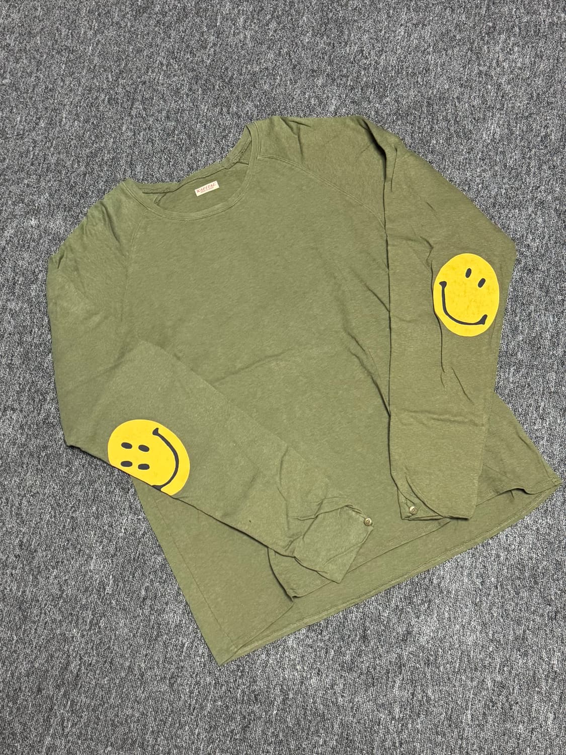 캐피탈 스마일 롱슬리브 상품이미지1