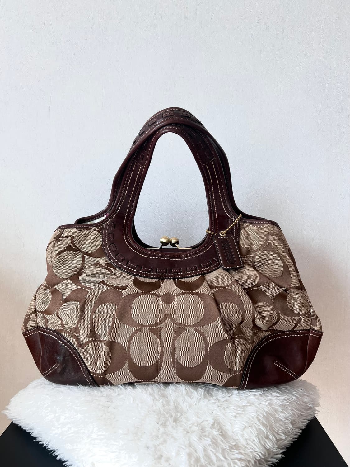 90s coach 다크 코코아 시그니처 자카드 레더 호보백 숄더백 상품이미지4