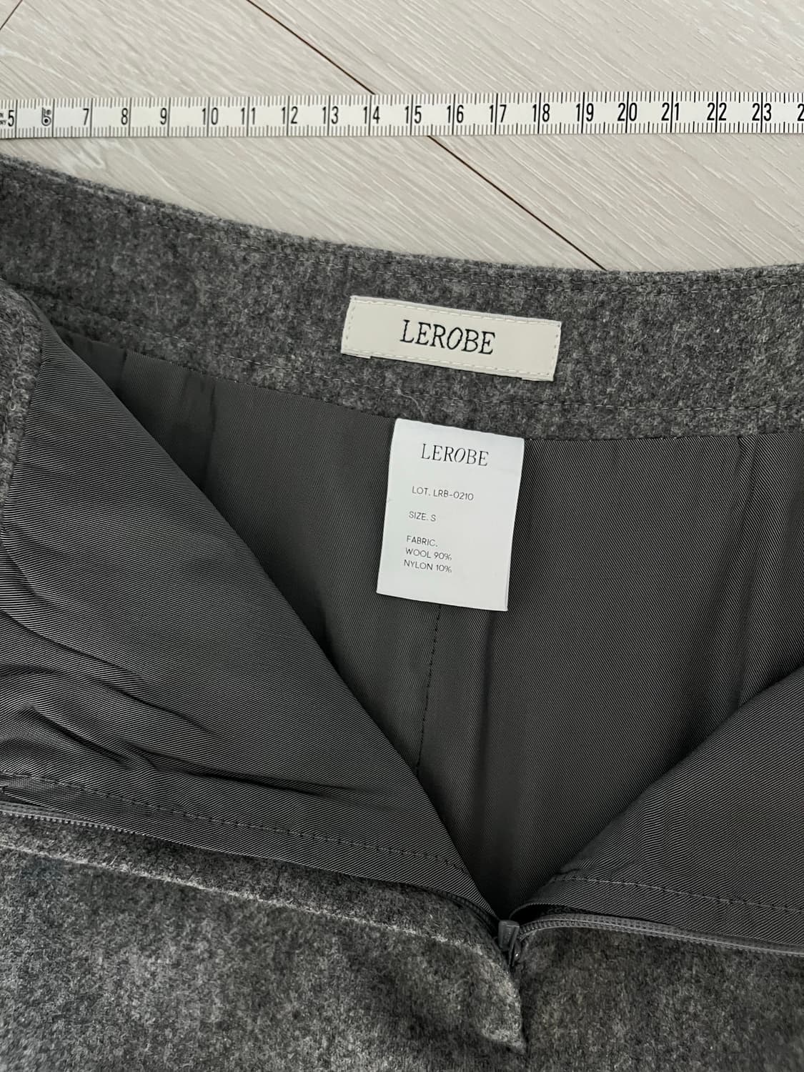 르로브 (lerobe) 차콜 그레이 울 스커트 상품이미지2
