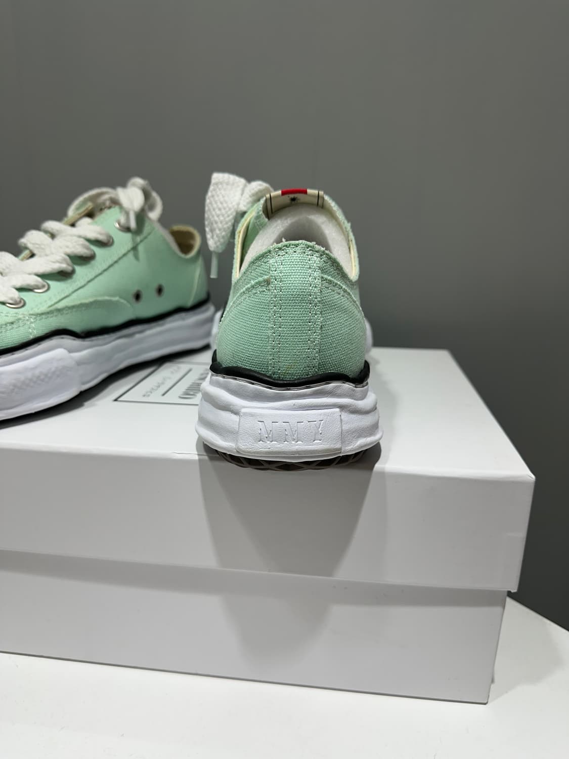 (정품/새상품) 미하라 야스히로 블루 피터슨 OG솔 캔버스 로우 스니커즈 상품이미지5