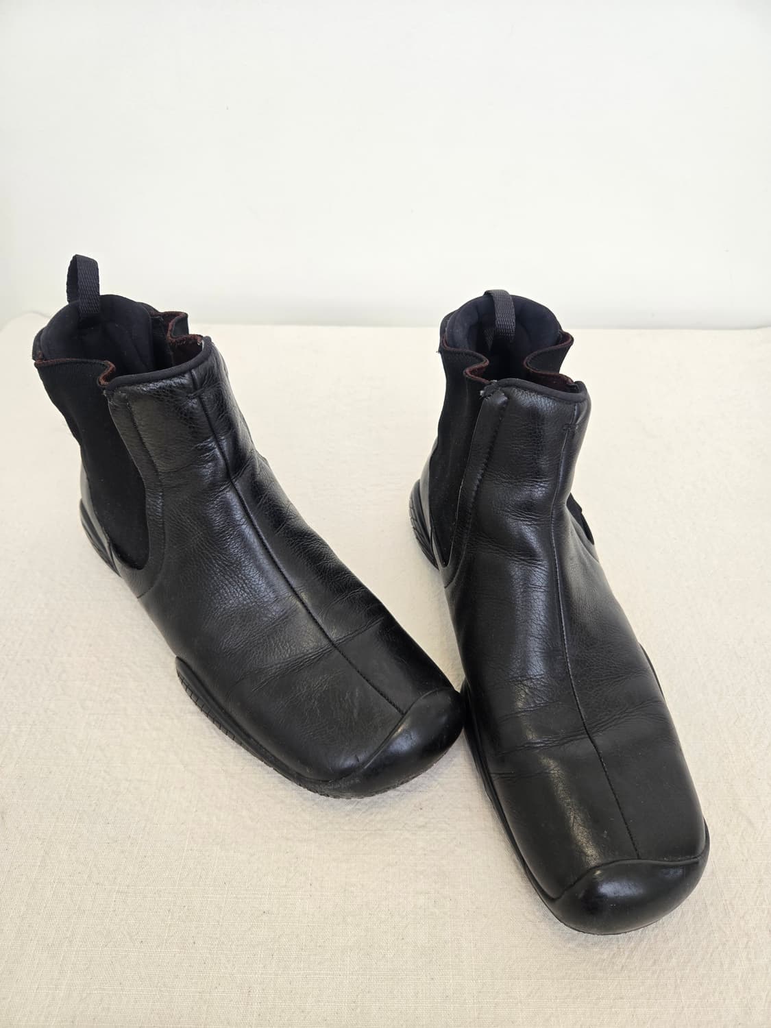 프라다 스퀘어 토 첼시부츠 상품이미지3