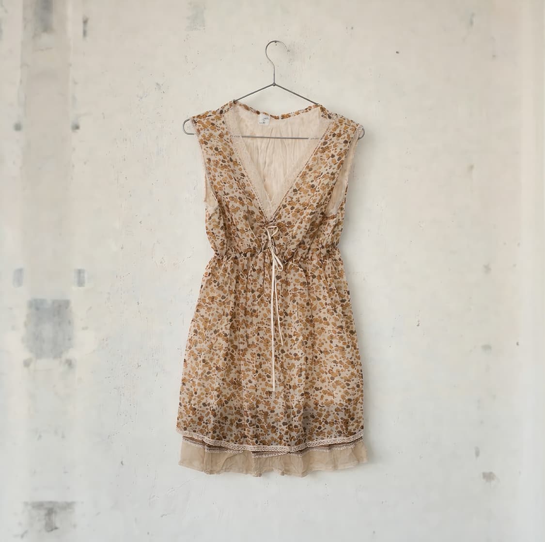 Floral Lace Sleeveless Mini Dress 상품이미지1