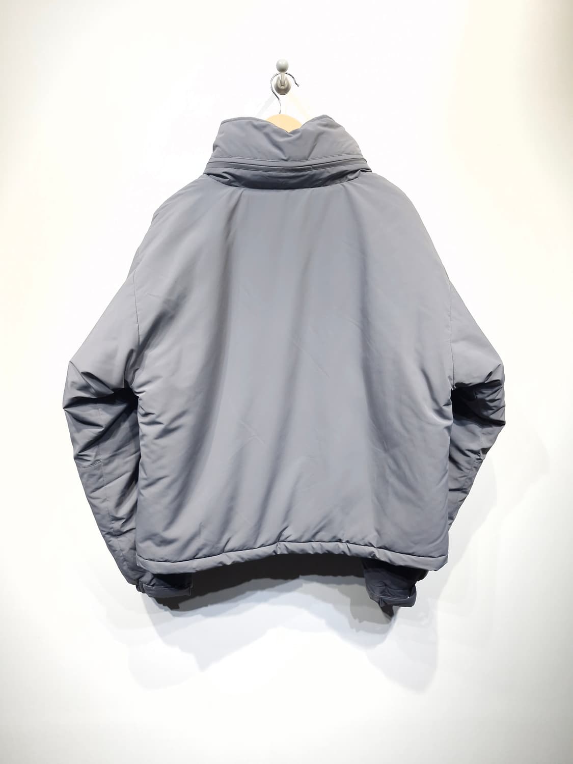 유니폼브릿지 레벨7 프리마로프트 몬스터 숏파카 그레이 상품이미지3