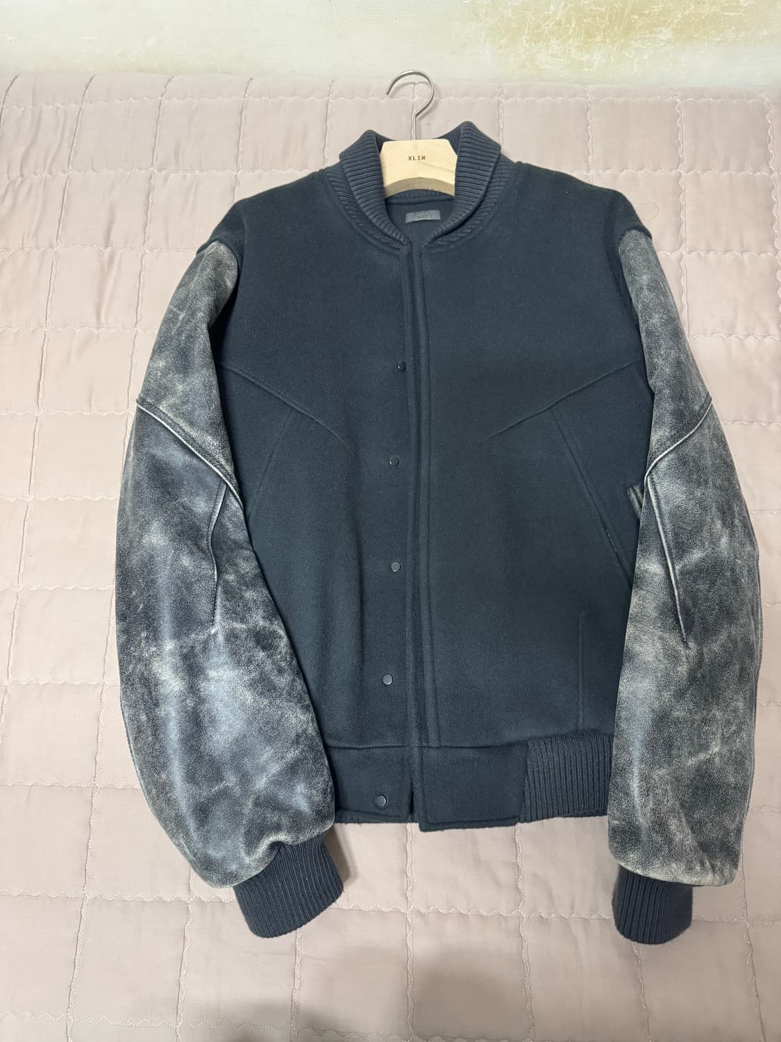 엑슬림 ep6 바시티 차콜 L 상품이미지1