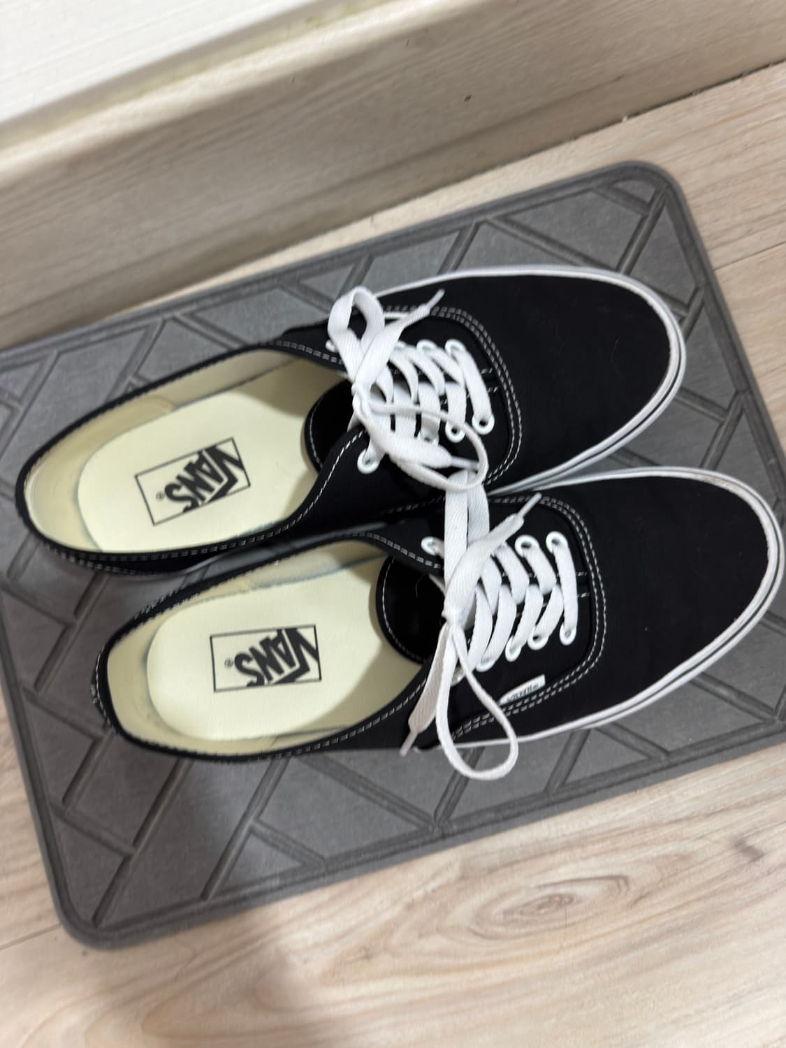 반스 어센틱 275 상품이미지1