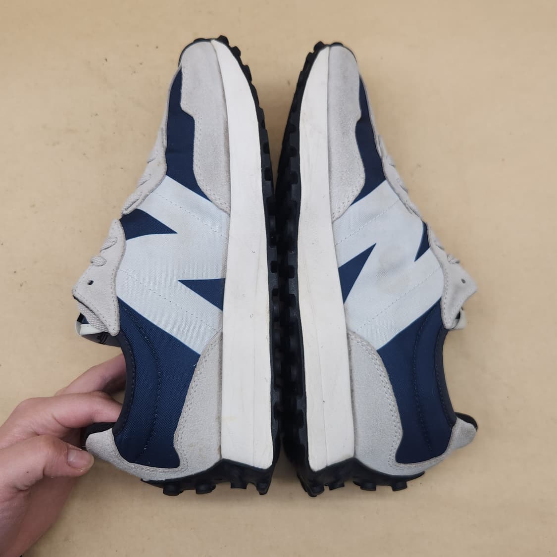 뉴발란스 327 남성운동화 260 상품이미지5