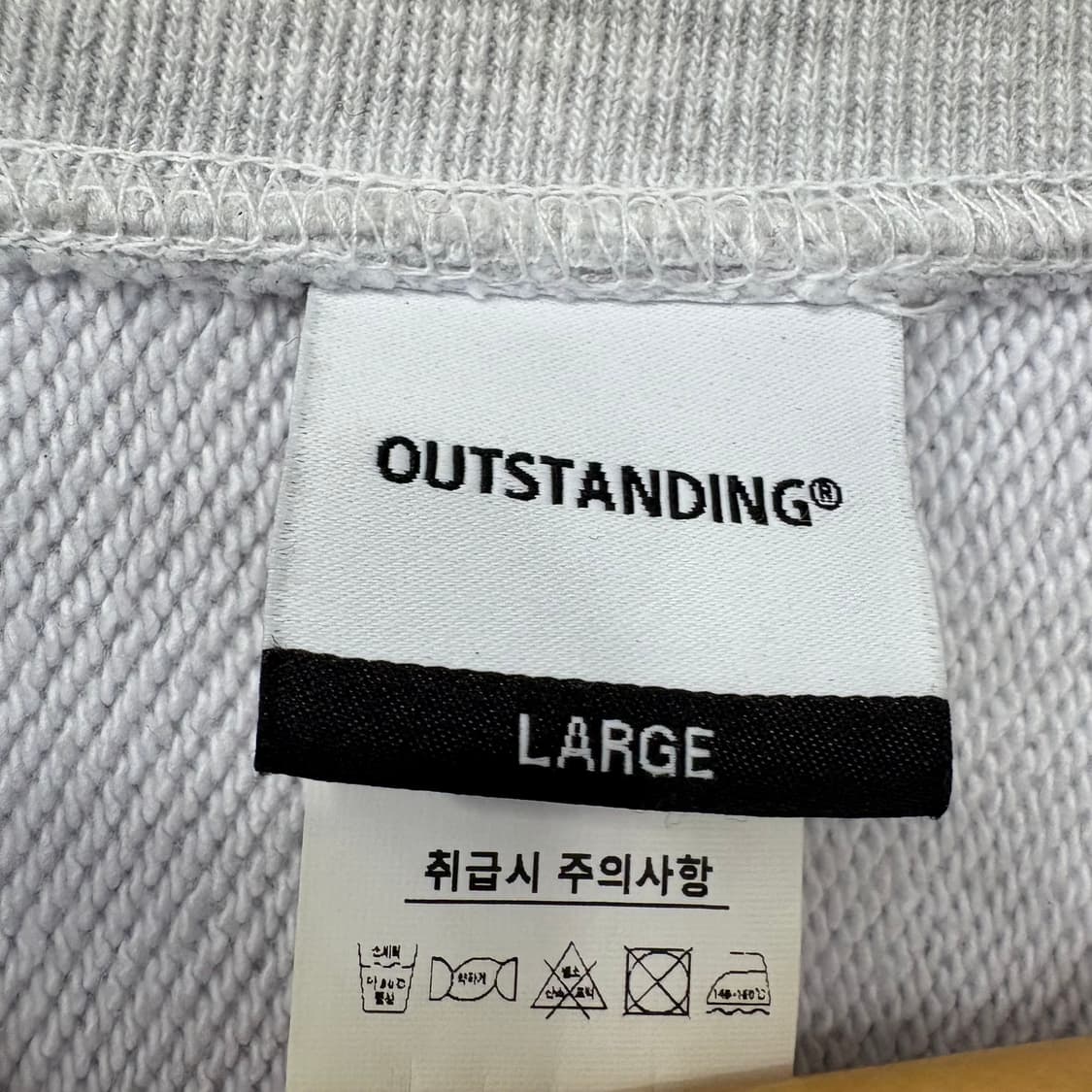 아웃스탠딩 맨투맨 상품이미지4