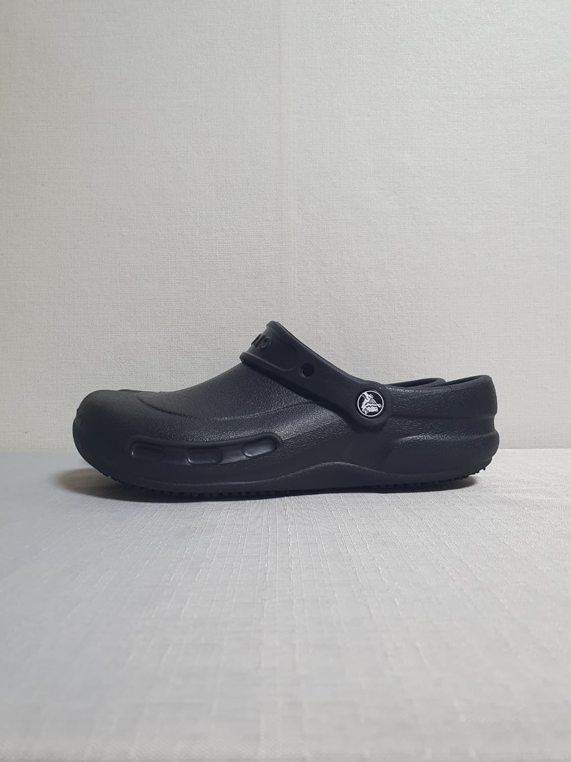 240mm 크록스 샌들 비스트로 워크 클로그 블랙 W7 상품이미지1