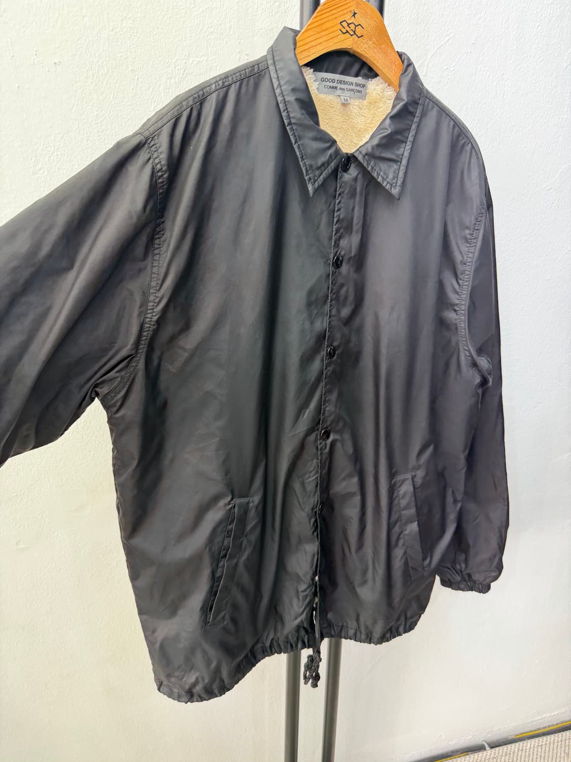 매장판정품) 꼼데가르송 블랙 코치자켓 M  상품이미지3