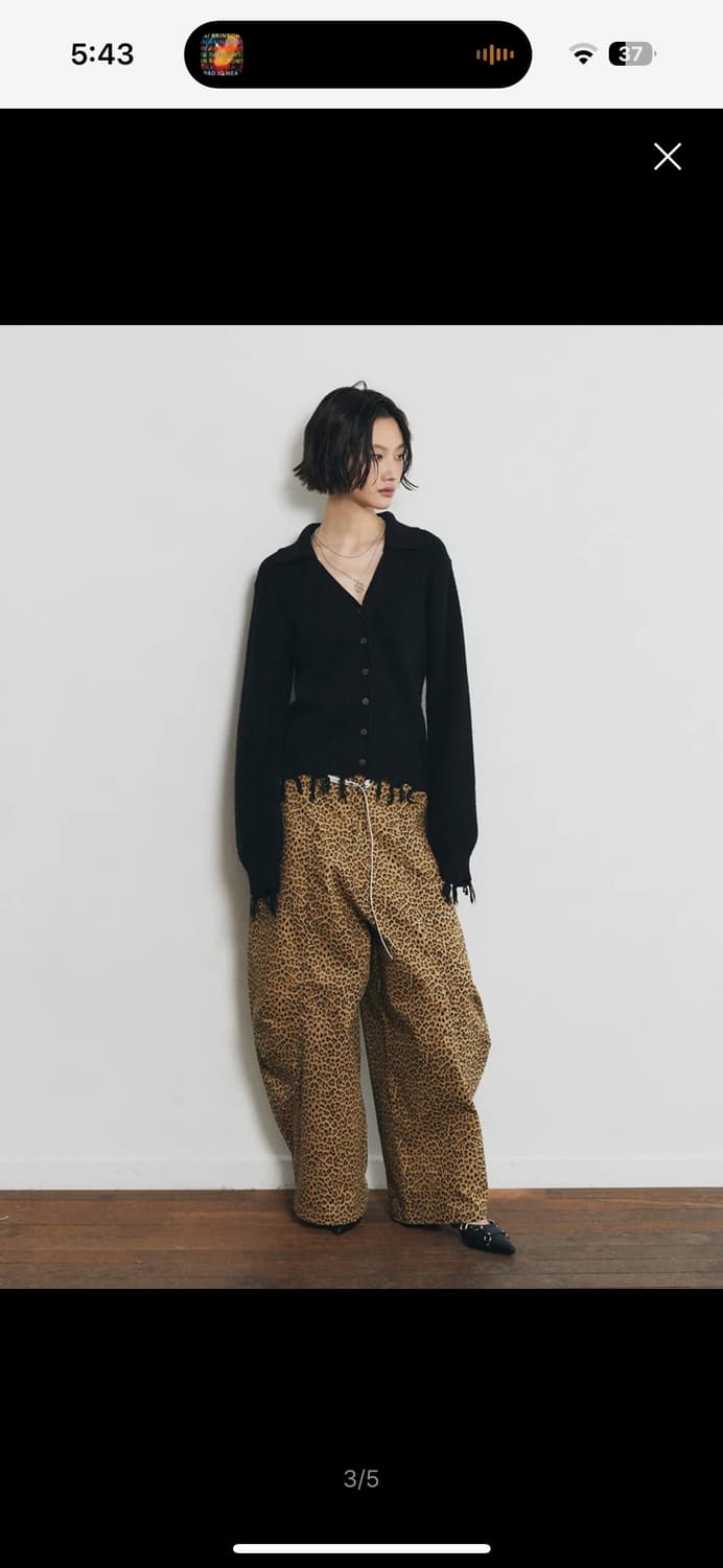 새상품 하프데빌어스 니트 브이넥 카라 가디건_블랙 상품이미지2