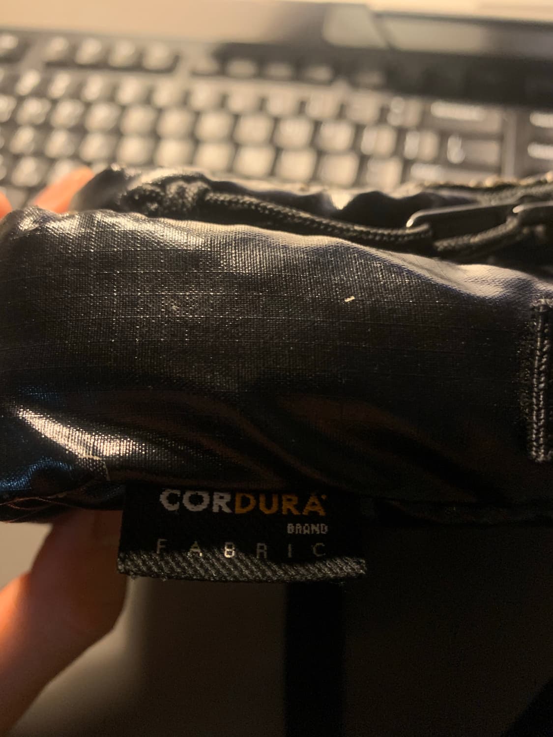 supreme 17fw 코듀류이 크로스백 상품이미지2