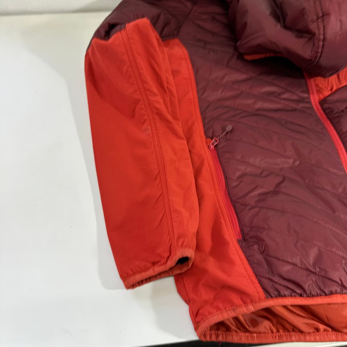 100 DEUTER 도이터 브라운 경량패딩 상품이미지2