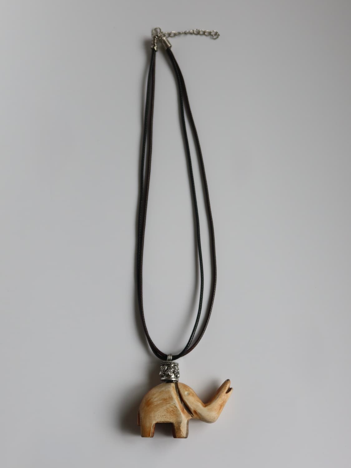 elephant charm leather necklace 상품이미지3