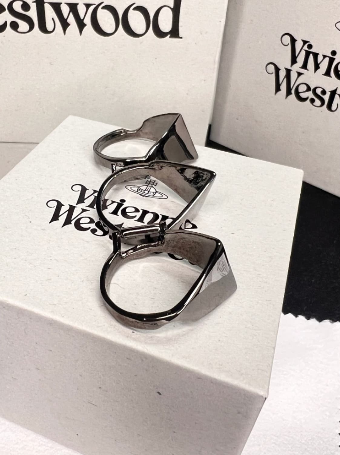 비비안웨스트우드 orb 너클링 반지 상품이미지5