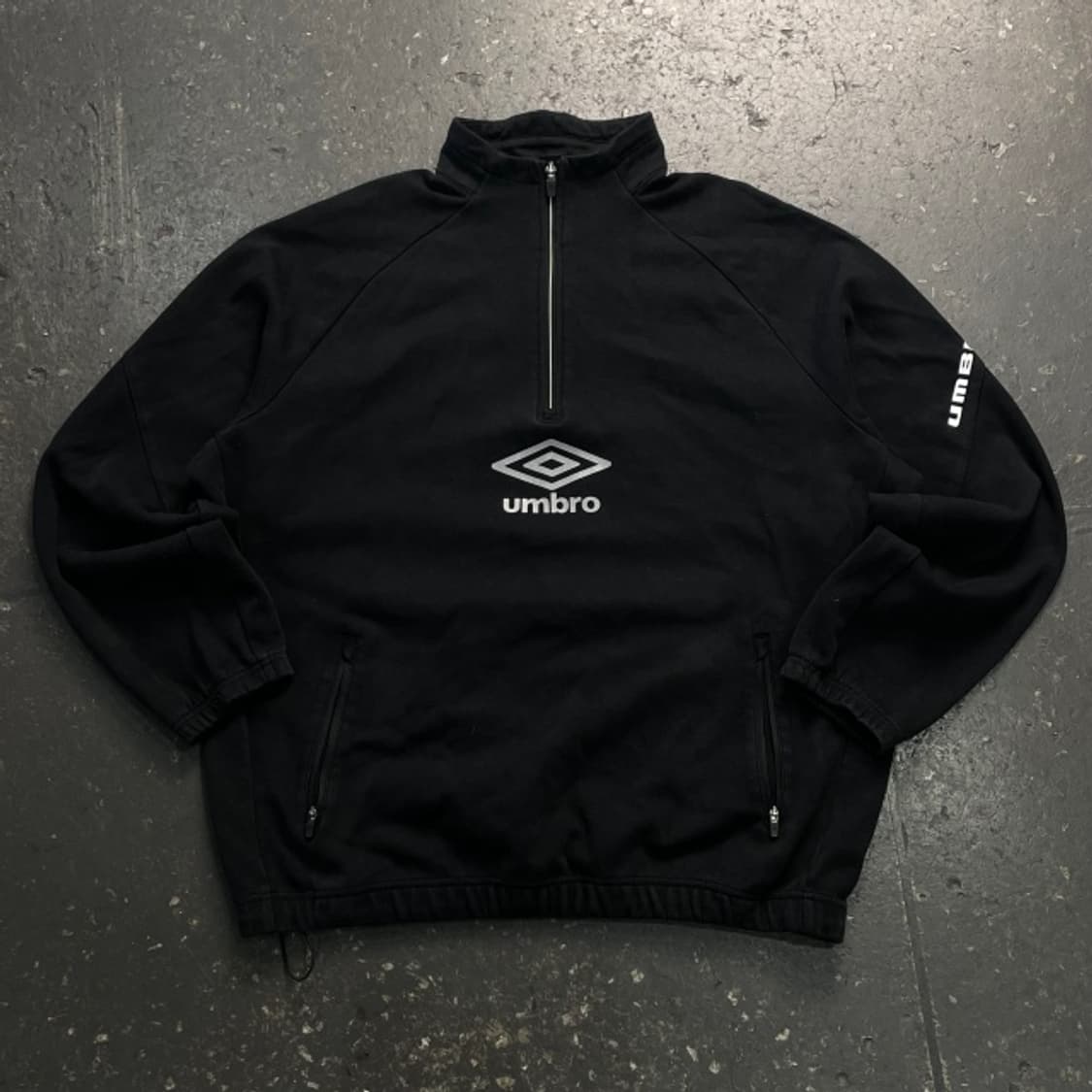 105 엄브로 반집업 맨투맨 상품이미지1