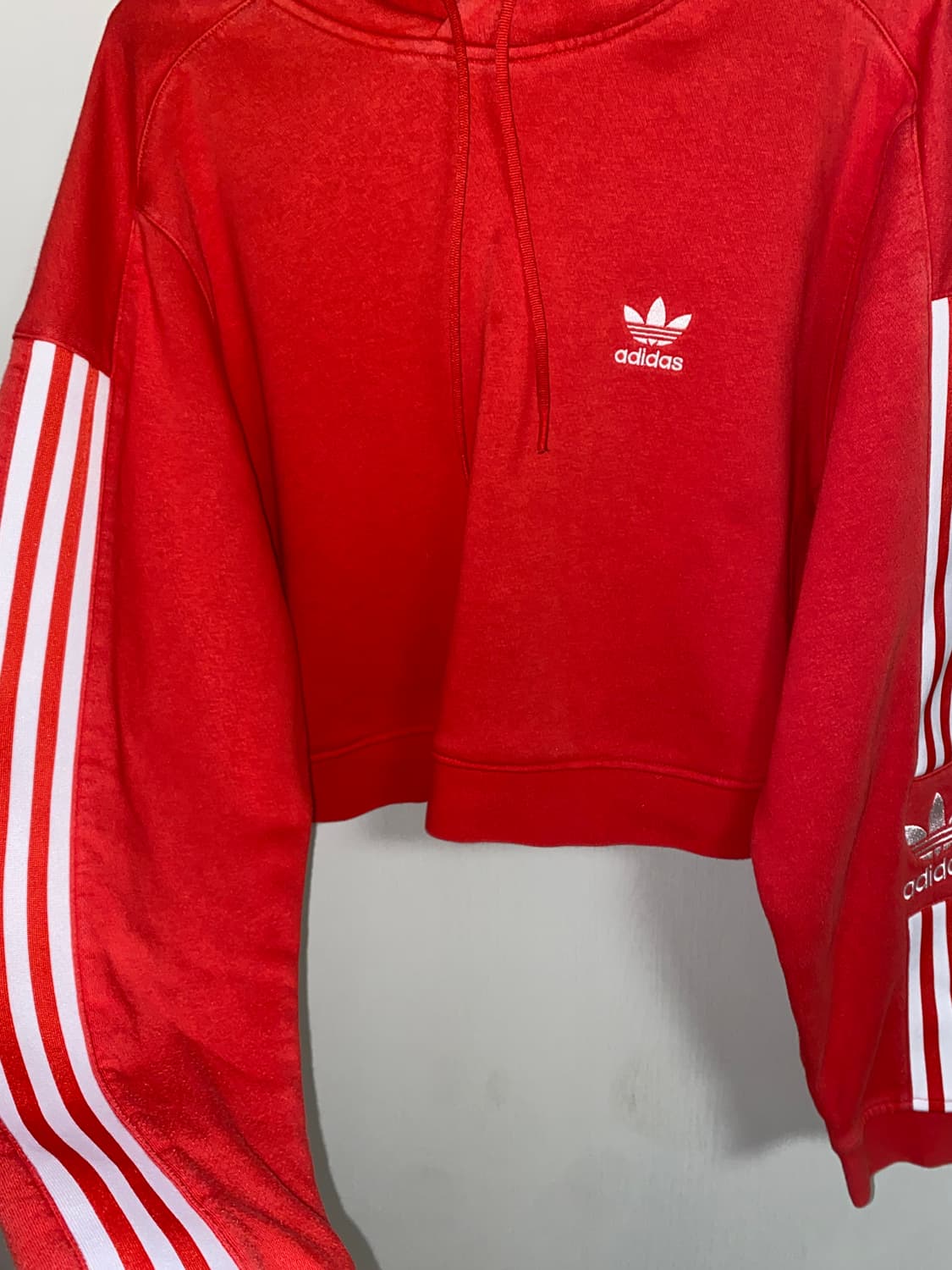 아디다스 크롭 후드 상품이미지4