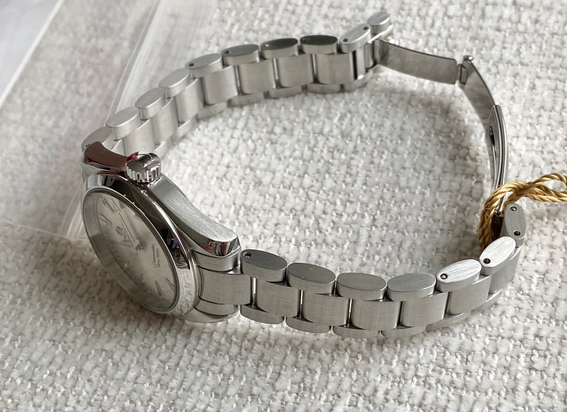 오메가 여성용 아쿠아테라 29mm 2577.30 은판 쿼츠 여성용 상품이미지8