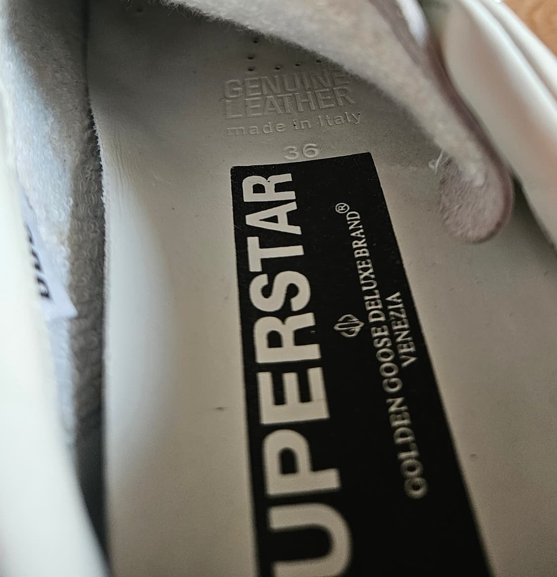 3회 착용) 골든구스 화이트 실버탭 스니커즈 상품이미지4